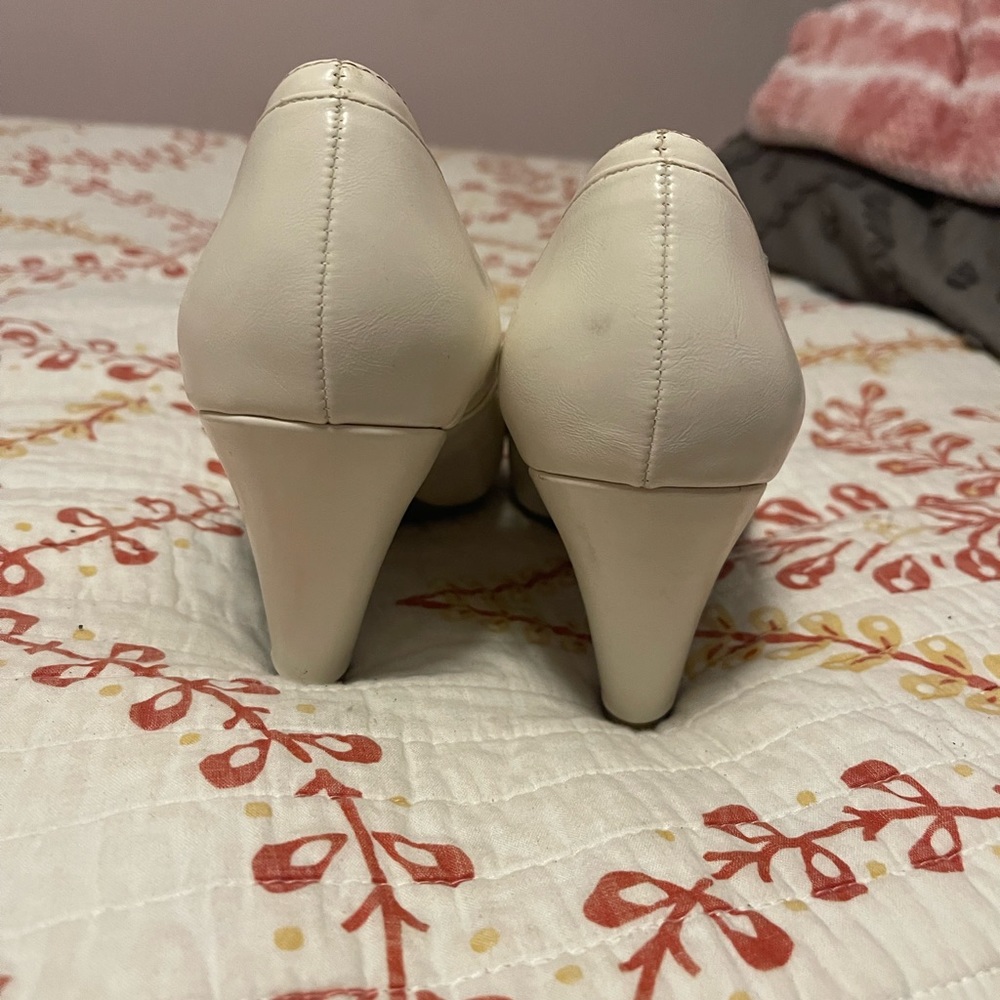 White heels 9